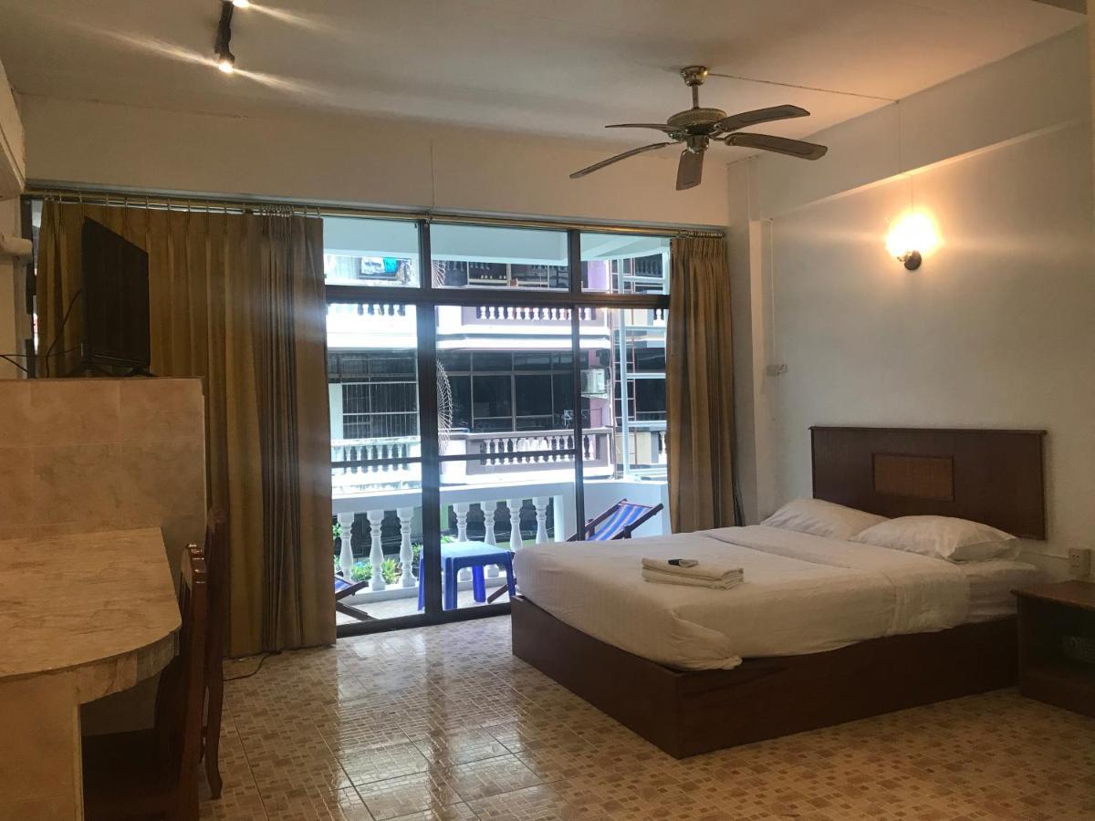 Jellyfish Hostel Jomtien Exterior foto
